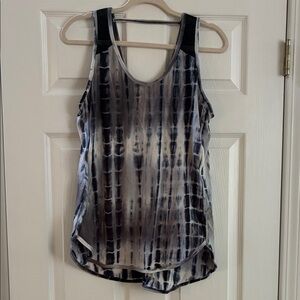 Stylish Black and White Tie-Dye Women's Tank Top